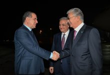 Токаев прибыл в Ереван для участия в COP17