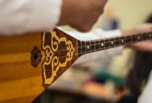 Домбра объединяет: 14-летняя Ксения покорила соцсети игрой на национальном инструменте (ВИДЕО)