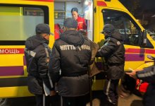 Гвардейцы оказали помощь мужчине, потерявшему сознание, в Алматы