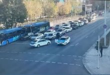 Две патрульные машины гнались за подростком на скутере в Астане (ВИДЕО)