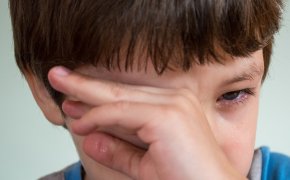 Двухлетнюю девочку украли прямо со свадьбы: подробности