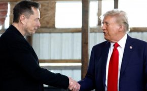 "Зашел слишком далеко": Илон Маск извинился перед Трампом