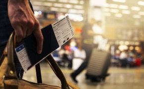 Депутат раскритиковал FlyArystan за перенос рейса и доплаты