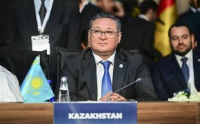 Глава МИД РК выступил на фоне конфликта в Газе и Иране