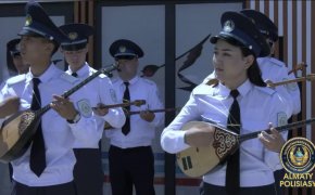 Неожиданное шоу устроили полицейские на Медео