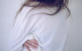 Тесная одежда вредна: что происходит с телом при сдавливании