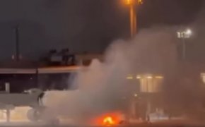 Пассажирский самолет охватил огонь в Бразилии (ВИДЕО)