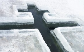 Крещенские купания проходят в Астане (ВИДЕО)