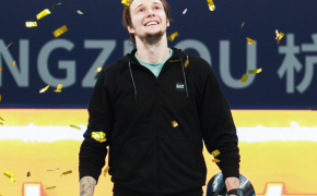 Александр Бублик впервые вышел в четвертый круг Australian Open