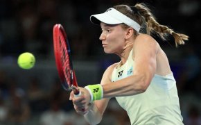 Рыбакина – Швентек: кто победит в четвертьфинале Australian Open