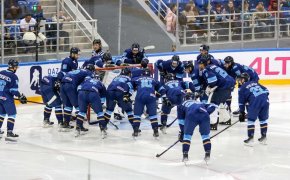 ХК "Барыс" разгромом выиграл матч в КХЛ