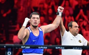 Боксер Айбек Оралбай сразится за золото чемпионата Азии