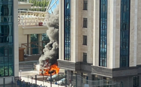 Взрыв прогремел посреди улицы в Астане: есть пострадавшие