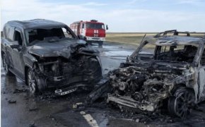 Пять человек погибли в аварии с участием трех автомобилей в Акмолинской области