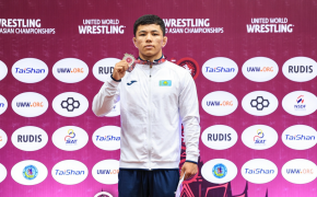 Казахстанские борцы завоевали 18 медалей на чемпионате Азии U20