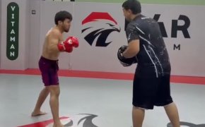 Елдос Сметов сменил татами на боксерские перчатки (ВИДЕО)