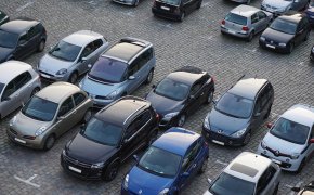 Парковка стала платной в аэропорту Караганды
