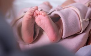 Новорожденную попытались продать за 800 тысяч тенге в Павлодаре