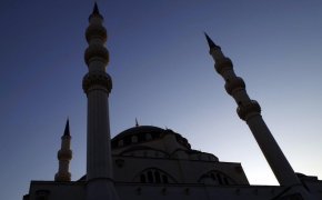 "Не предавайте доверие": в ДУМК напомнили о ценности женщины в семье