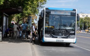 Сразу семь остановок временно недоступны для автобусов в Астане