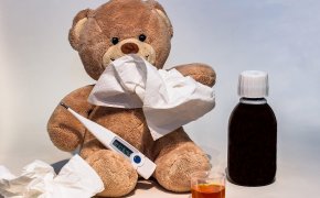 Почему дети начинают часто болеть после похода в сад: ответ педиатра