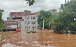 Стало известно о второй пропавшей казахстанке после наводнения на границе Непала и Китая