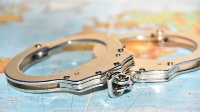 Ущерб в 80 млн тенге: Россия выдала Казахстану участника ОПГ