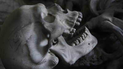 Человеческие останки обнаружили в котловане под больницу в Шемонаихе