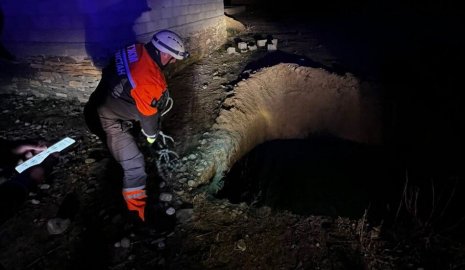Женщина упала в четырехметровую яму в Жамбылской области