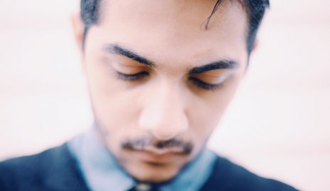 Девушка откусила парню часть языка и губы