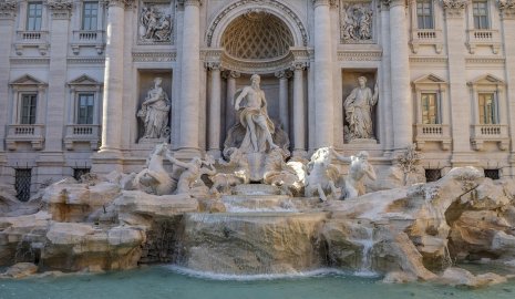 Туристам в Риме придется платить за близкий доступ к фонтану Треви