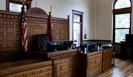 Instagram и YouTube впервые предстали перед судом за вред детской психике в США