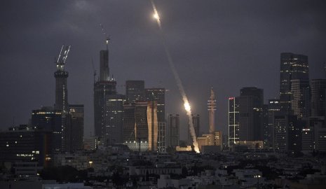 ОАЭ и Иран заявили о жертвах на фоне ракетных атак