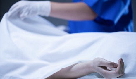 Соседи почувствовали запах: тело женщины обнаружили в Актау