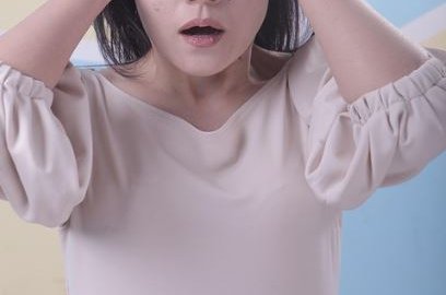 Семья обвиняет полицию в игнорировании насилия над дочерью в Актау