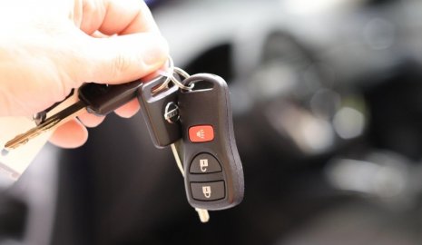 Подросток угнал авто у собственного отца в Уральске (ВИДЕО)