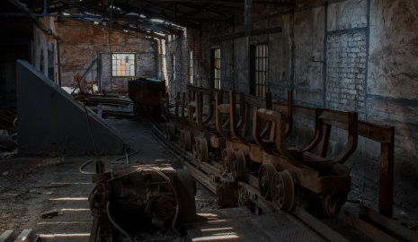 Горняки пострадали после резкой остановки шахтного лифта в области Абай