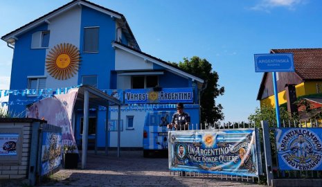 От Марадоны до Месси: мужчина построил футбольный храм сборной Аргентины