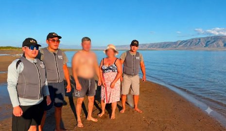 Уплыли и исчезли: несколько часов искали мужчину и женщину на Бухтарме (ВИДЕО)