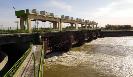 "Казводхоз" спасает озера и пастбища на юге Казахстана