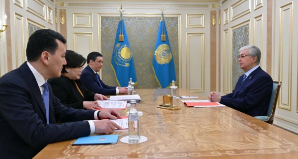 Следует продолжить работу Конституционной комиссии в открытом формате – Токаев