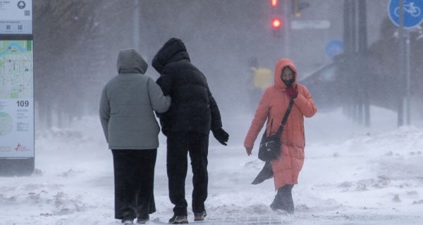 Шторм накрывает Казахстан: метель, гололед и ветер до 30 м/с