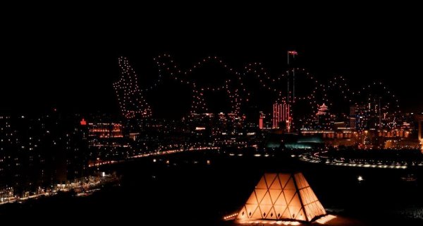 Дрон-шоу в Астане превратило ночное небо в сказку к Наурызу