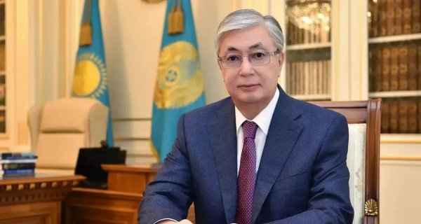Токаев поздравил казахстанцев с Днем семьи