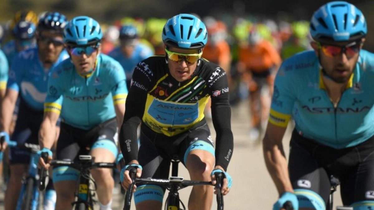 Велокоманда Astana Pro Team на 15 дней снялась со всех гонок из-за коронавируса