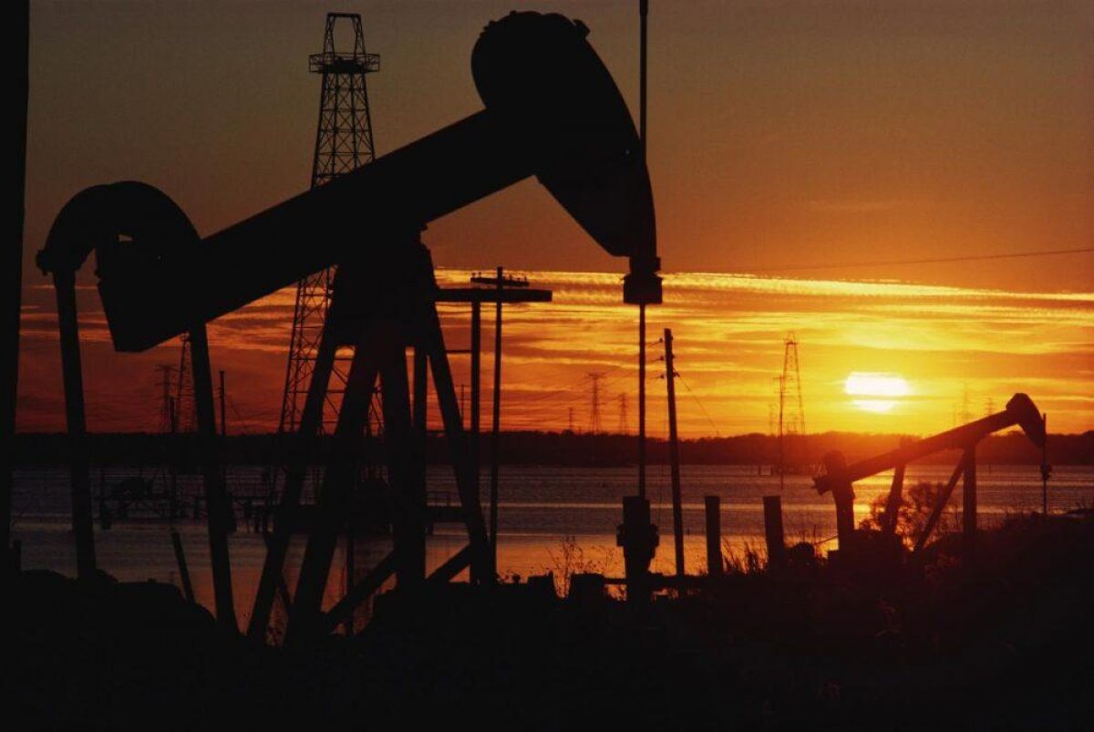 Нефтедобывающие компании защитят от резкого падения цен на сырье - Минэнерго