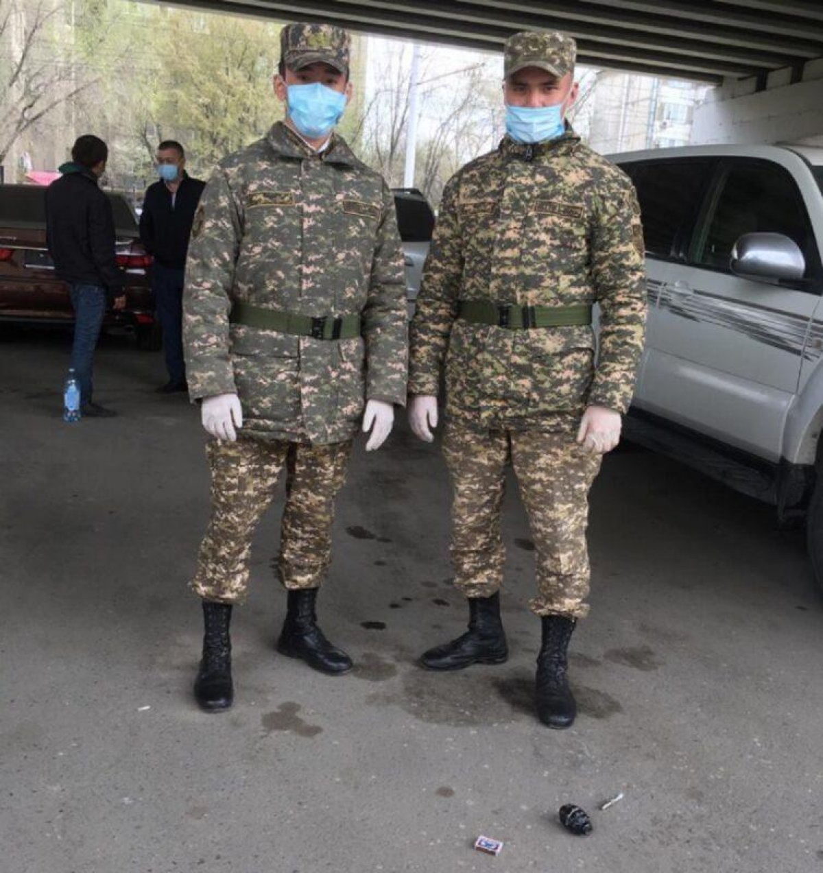 Мужчина с гранатой расхаживал по улицам Алматы