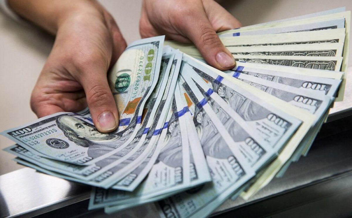 Британка осталась без работы из-за коронавируса и разбогатела на 132 миллиона тенге