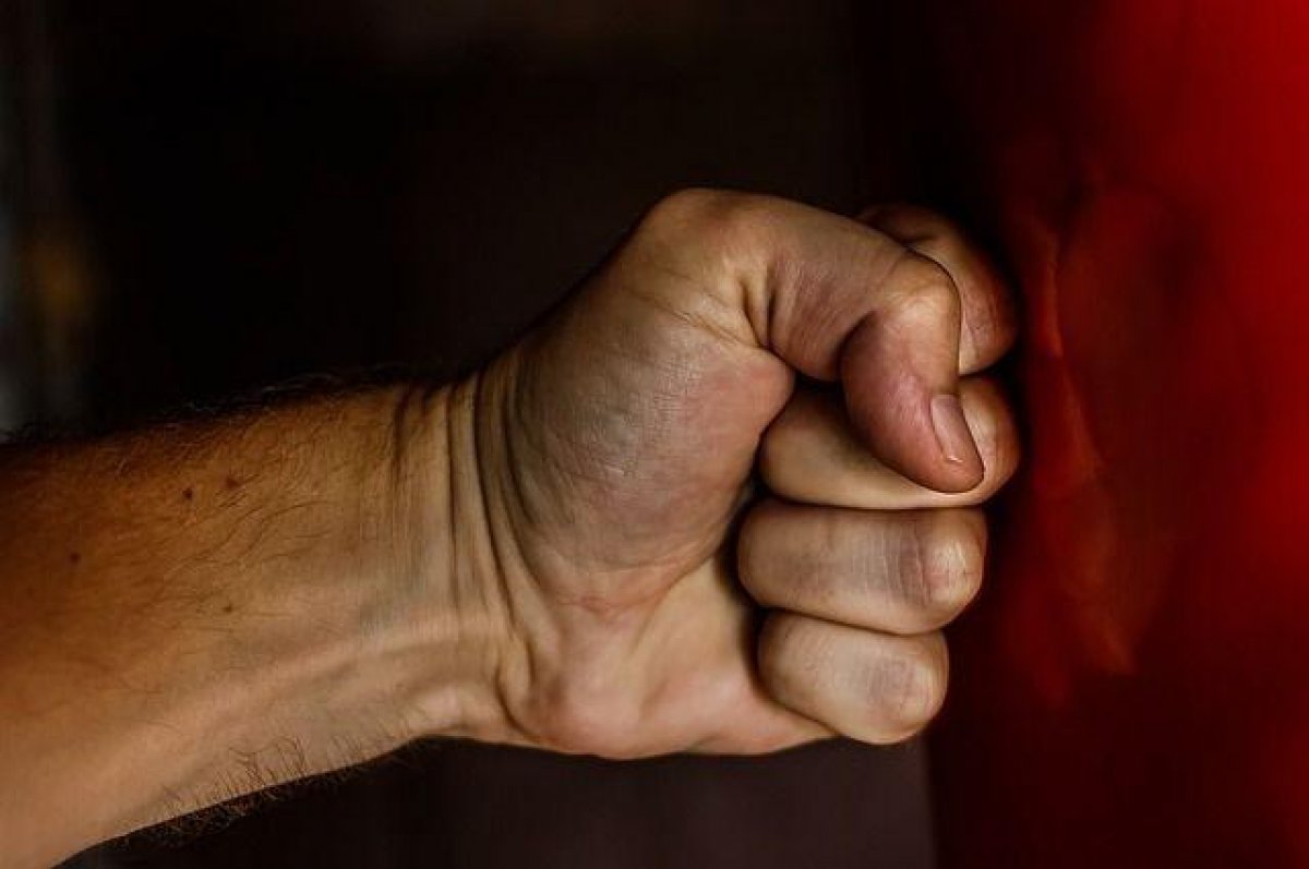 Ответил на грубость. Тренер в Алматинской области ударил по лицу 16-летнего подростка