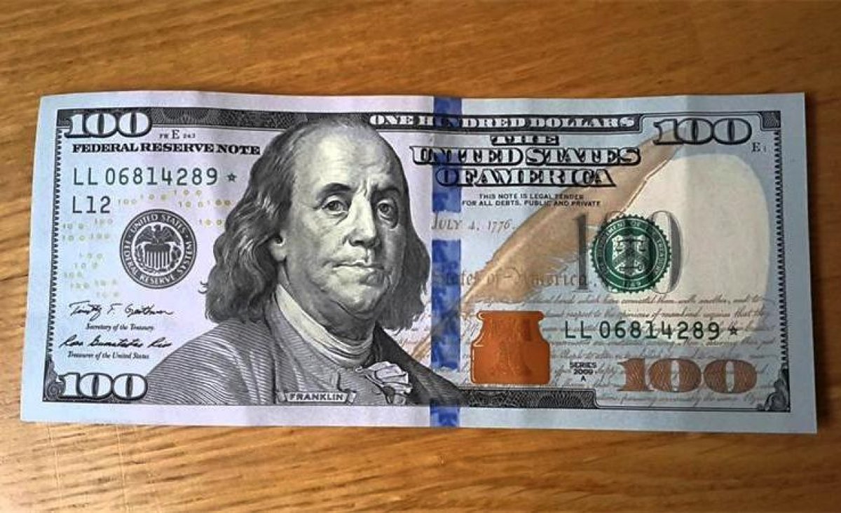 В США компания платит по 100 долларов сотрудникам за прививки от коронавируса